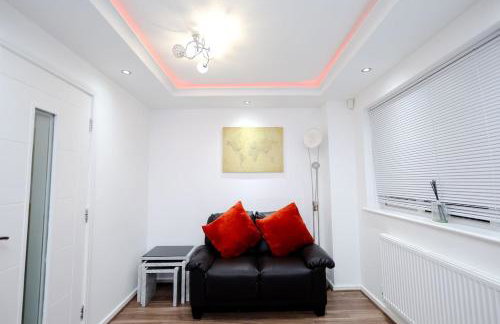Cozy Place in Salford, Sleeps 8, 4 Bedroom, 5 Beds - Foto 63