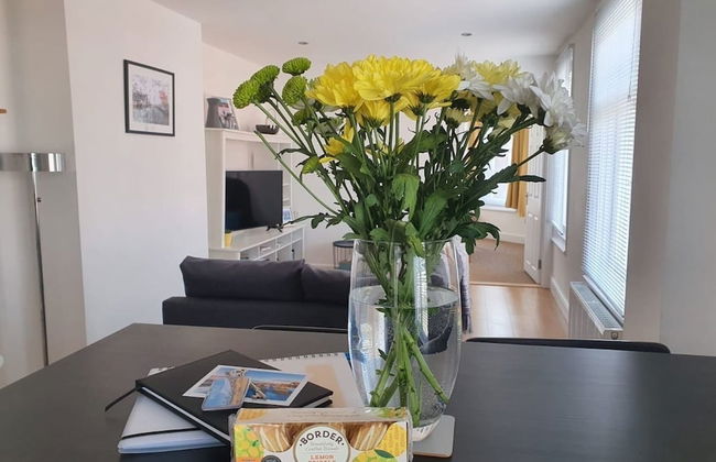 One Bedroom Flat, Sleeps 4, Balcony & Free Parking - Foto 13