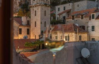 Charming stone apartment with jacuzzi in center of Omiš - Foto 33