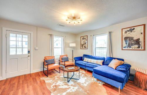 Walk to Main Street Cottage with Deck in Bandera! - Foto 5