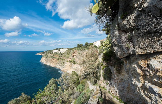 Una Scogliera sul Mare con Piscina by Wonderful Italy - Foto 24