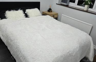 Lister Park Bradford 2bed Detached Cottage House Parking Cinema Screen Games Room - Foto 25