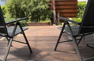 Design-Terrasse-7 Personen-Netflix-Garage-Seenah - Foto 10