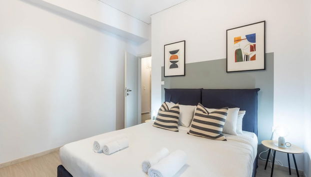 Sunlit Serenity Cozy 1bdrm Escape in Athens - Foto 3, Habitación