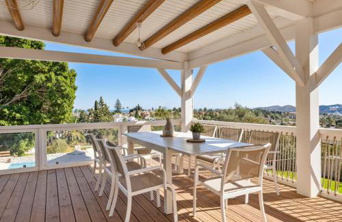 Private & charming self-contained apartment on beautiful Villa - Photo 14