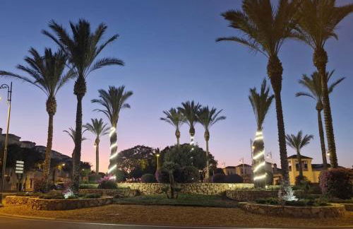 Ground Floor Licenced Apartment, Close to Town & Pool - Foto 12