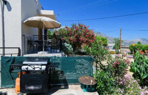 Casa Vasilia Traditional Home - Photo 39