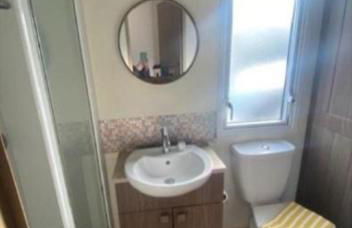 Stylish 4 Berth Caravan At Dovercourt Holiday Park Ref 44413A - Foto 6