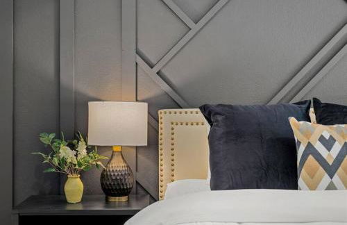 Luxury 4BR Dallas Home with Game Room and Fire Pit - Foto 23