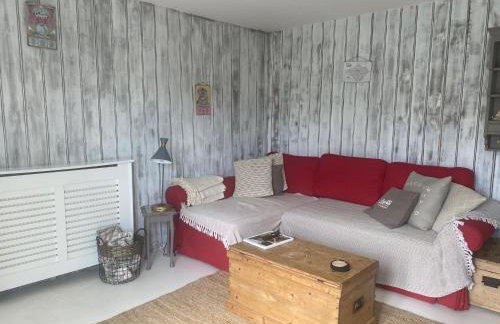 Isle 2-bed Retreat- Sleeps 4, Garden & Games Room - Foto 33