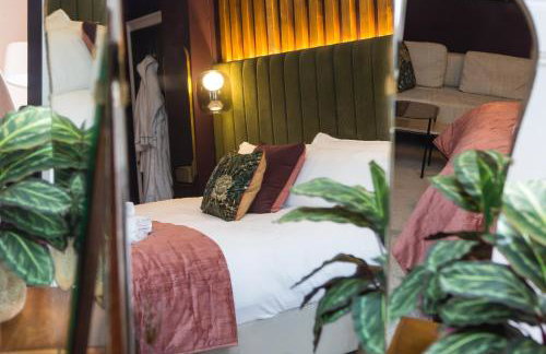 Skeldale House 'All Creatures Great & Small' Luxury Apartments & Studios in Askrigg, Yorkshire Dales - Photo 3