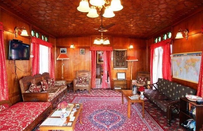 Lily of Nageen - Foto 3