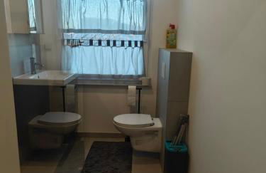 Siegen - Geisweid Work and stay Neu Modernisiert 2 Schlafzimmer Badezimmer Balkon - Foto 6