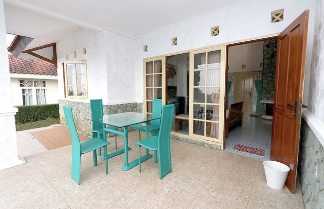 Villa ChavaMinerva Aries Ciater with Private Pool - Foto 11