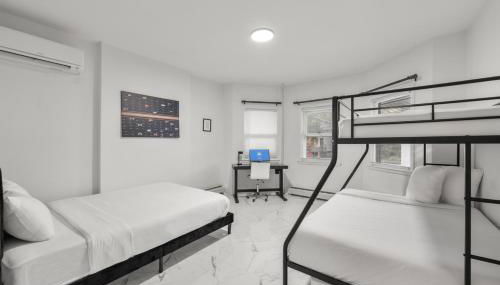 5MIN walk NYC Train Massage Chair Sleeps 12Plus - Foto 2