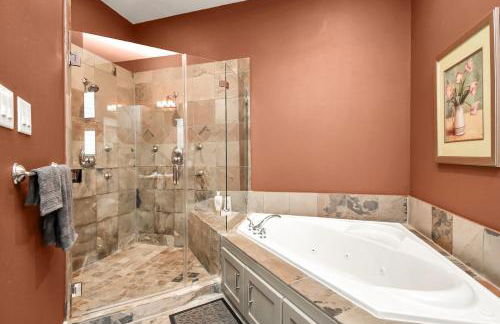 Stunning Home in Midtown, Houston with 3BDR 5Beds Skyline View BBQ Terrace - Foto 19