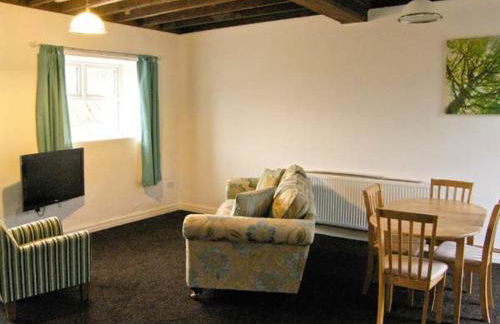 Hendre Aled Cottage 3 - Photo 3