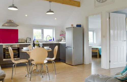 Purbeck Apartment - Photo 2