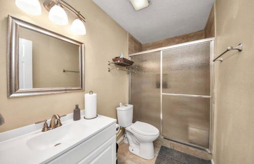 Cozy 3BR Retreat Near NASA and Hobby Airport - Foto 35