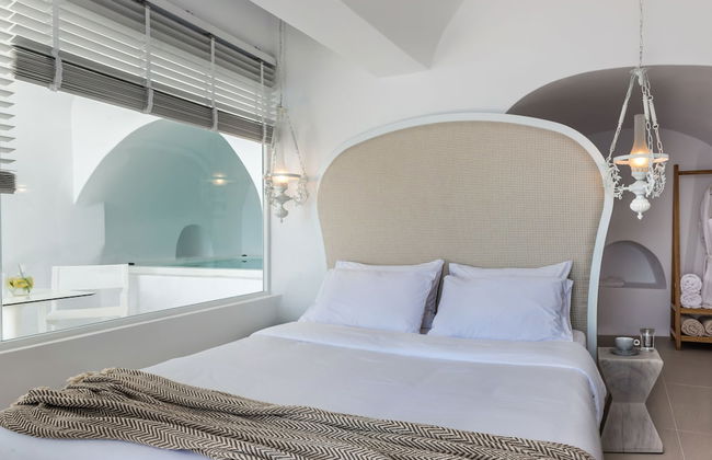 Nefeles Luxury Suites - Photo 19