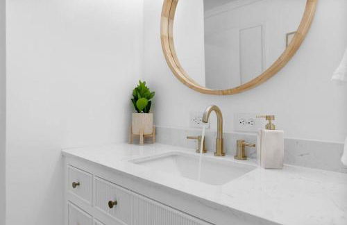 Family Home and Private Backyard - Foto 55