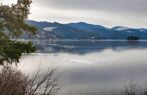 Mtn Views and Fire Pit! Spirit Lake Family Gem - Foto 26