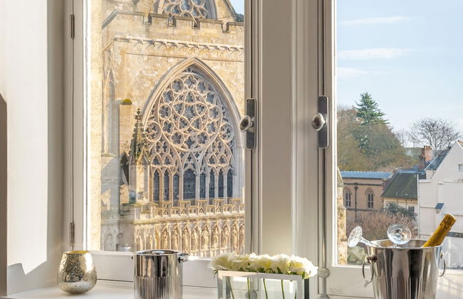 Cathedral View in Exeter - Photo 31