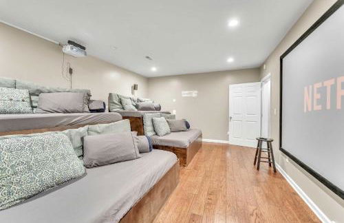 The Retreat at Wildwood - Hot Tub Theater & Deck - Foto 28