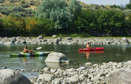 New Listing! River Front! - Foto 4