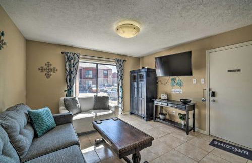 Game Day Retreat Pool Access, 2 Mi to Texas A and M - Foto 1