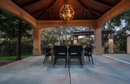 Ten-Acre Wine Country Estate Near Paso Robles w Pool Views El Pomar Estate by AvantStay - Foto 70