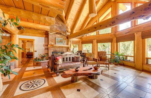 Scenic Payson Cabin! Fireplace and Wraparound Patio - Foto 5