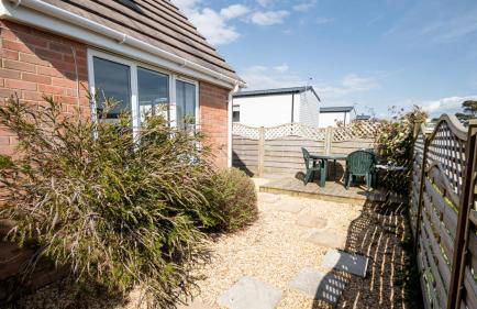 Downton House with Country Park Facilities - Photo 14