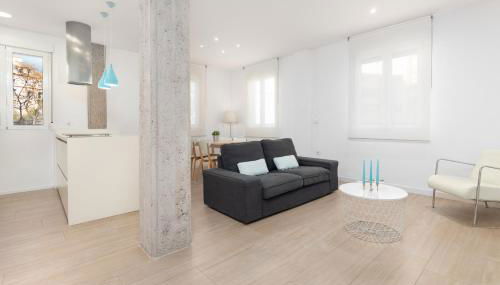 ApartUP Valencia Opera - Photo 3