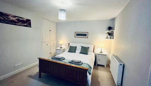2 Bedroom Apartment ST9A, Ryde, Isle of Wight - Foto 4, wardrobe