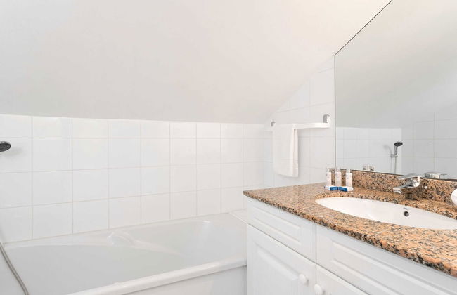 Villa With a Private Pool by Atlantic Ocean - Foto 17