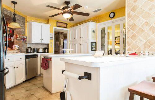 Little Slice of England in Texas - Foto 57