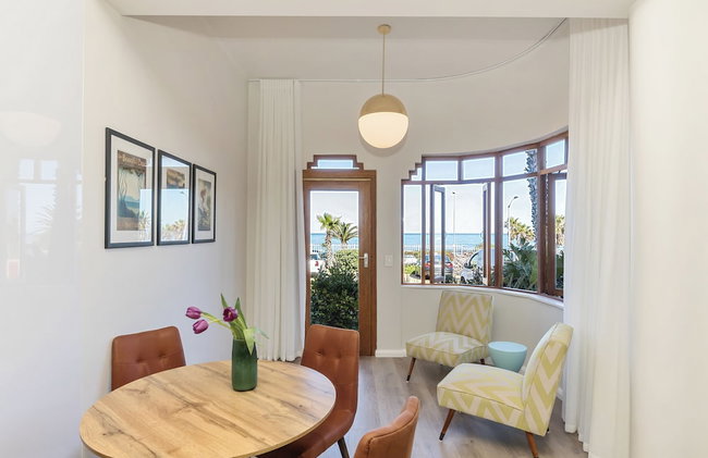 On the Beach in Camps Bay - Fully Equipped 2 Bedroom Apartment - Foto 1