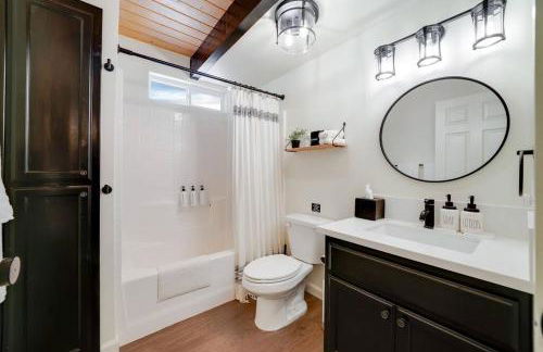 Pine Den Cabin: Arcade+Fire Pit+BBQ - Foto 49