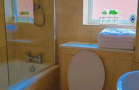 Modern luxury 3-bedroom guesthouse in Wigan - Foto 29