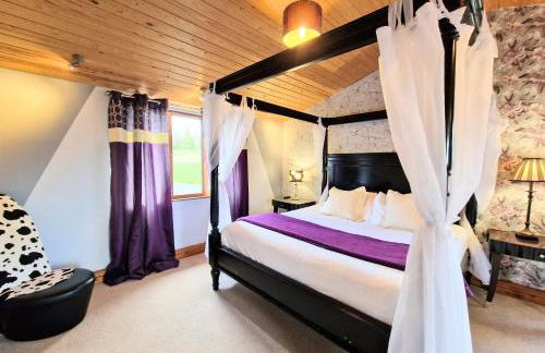 Ochil 8 with Private Hot Tub - Fife - Loch Leven - Lomond Hills - Photo 3