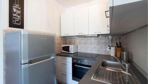 Cozy Home In Srinjine - Photo 5