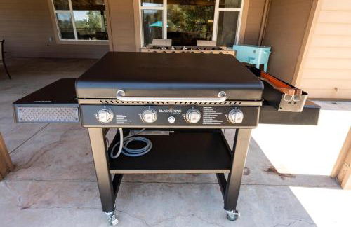 Mountain Elegance w/ pool, spa, projector - Foto 55