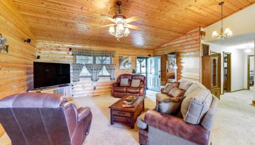 Just a Cast Away Cassville Cabin with Covered Deck - Foto 4