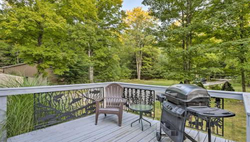Charming Thompsonville Home with On-Site River! - Foto 2