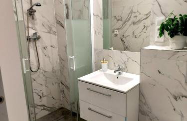 Noclegi Duet House Green Harmony Studio wejście na kod CENTRUM Ptak, Orientarium, Mandoria, Fala, Centrum Zdrowia Matki Polki, bezpłatny parking, klimatyzacja - Foto 4