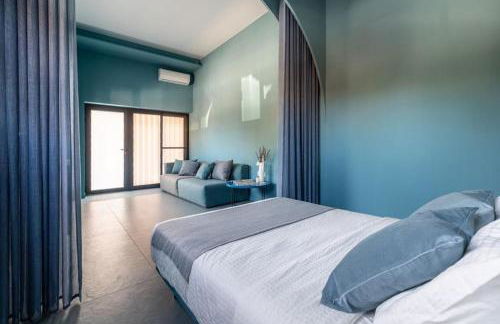 Valencia Malvarrosa beach point blue - Photo 3