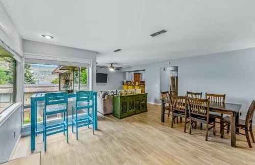 Large Upgraded, Family Friendly Condo with Garage - Foto 8