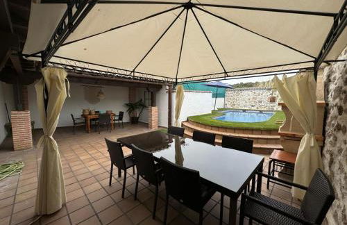 La Pradera de Gredos - Photo 2