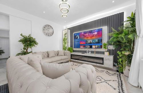 SLUXE Properties 4mins to Etihad Stadium and Coop live - Foto 24